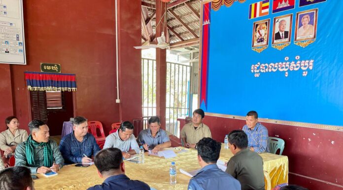 ឯកឧត្តម ជា សុខនី អគ្គលេខាធិការរង បន្តចុះពិនិត្យទីតាំងដីដែលរងការទន្ទ្រាន និងផ្ទៃដីព្រៃរេចរិល ដើម្បីផ្ទៀងផ្ទាត់ជាមួយផែនការដាំស្តារព្រៃលិចទឹកឡើងវិញ