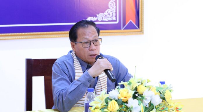 ឯកឧត្តម សរ គឹមសាន្ត អគ្គលេខាធិការអាជ្ញាធរទន្លេសាប ចុះពិនិត្យសុពលភាពបាញ់ថ្នាំ និងបង់លេខសម្គាល់បង្គោលកំណត់ព្រំដីតំបន់៣ខេត្តពោធិ៍សាត់