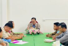 ឯកឧត្តម ខូវ មាស អគ្គលេខាធិការរងអាជ្ញាធរទន្លេសាប បានដឹកនាំកិច្ចប្រជុំពិភាក្សា ស្តីពីការតាមដានត្រួតពិនិត្យការកាប់ទន្ទ្រានព្រៃលិចទឹក និងការបន្តអាស្រ័យផលក្នុងតំបន់៣ ស្ថិតក្នុងភូមិសាស្ត្រខេត្តបាត់ដំបង