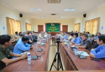 ឯកឧត្តម លឹម ពុយ អនុប្រធានអាជ្ញាធរទន្លេសាប និងជាប្រធានក្រុមការងារគម្រោងការគ្រប់គ្រងធនធានទឹកចម្រុះនៃអាងស្ទឹងសែន បានអញ្ជើញទទួល និងដឹកនាំគណៈប្រតិភូបារាំងគណៈកម្មាធិការតំបន់ខាងត្បូងនៃប្រទេសបារាំង AUDE និងសហការីក្នុងគោលបំណងកិច្ចសហប្រតិបត្តិការផ្តល់ជំនួយឥតចំណងលើបញ្ហាទឹក និងការស្តារឡើងវិញព្រៃលិចទឹក នៃបឹងទន្លេសាប ជាមួយអាជ្ញាធរទន្លេសាប