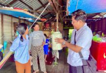 ក្រុមការងារការិយាល័យត្រួតពិនិត្យការធ្វើអាជីវកម្មលើធនធានធម្មជាតិ នៃអាជ្ញាធរទន្លេសាប ចុះសិក្សាស្រាវជ្រាវ និងវាយតម្លៃពីការកែច្នៃត្រី ស្ថិតនៅឃុំកែវពណ៌ ស្រុកពួក និងសង្កាត់ចុងឃ្នៀស ក្រុងសៀមរាប ខេត្តសៀមរាប